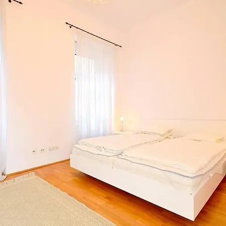 Ideale Luxuswohnung In Lausanne Fuer Besseres Wohnen