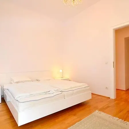 Ideale Luxuswohnung In Lausanne Fuer Besseres Wohnen Лозанна