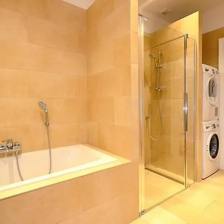 Ideale Luxuswohnung In Lausanne Fuer Besseres Wohnen Апартаменты